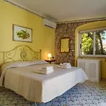 La Maison Dileane Di Silvana By Italianhost